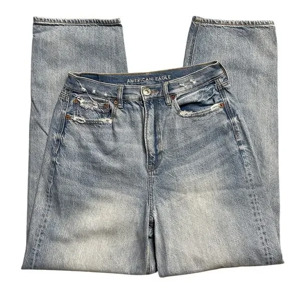 American Eagle Light Wash Ultra High-Waist Baggy Distressed‎ Jeans Size 10 - Picture 3 of 9